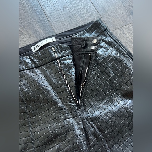 ZARA Croc Pants - Picture 4 of 8